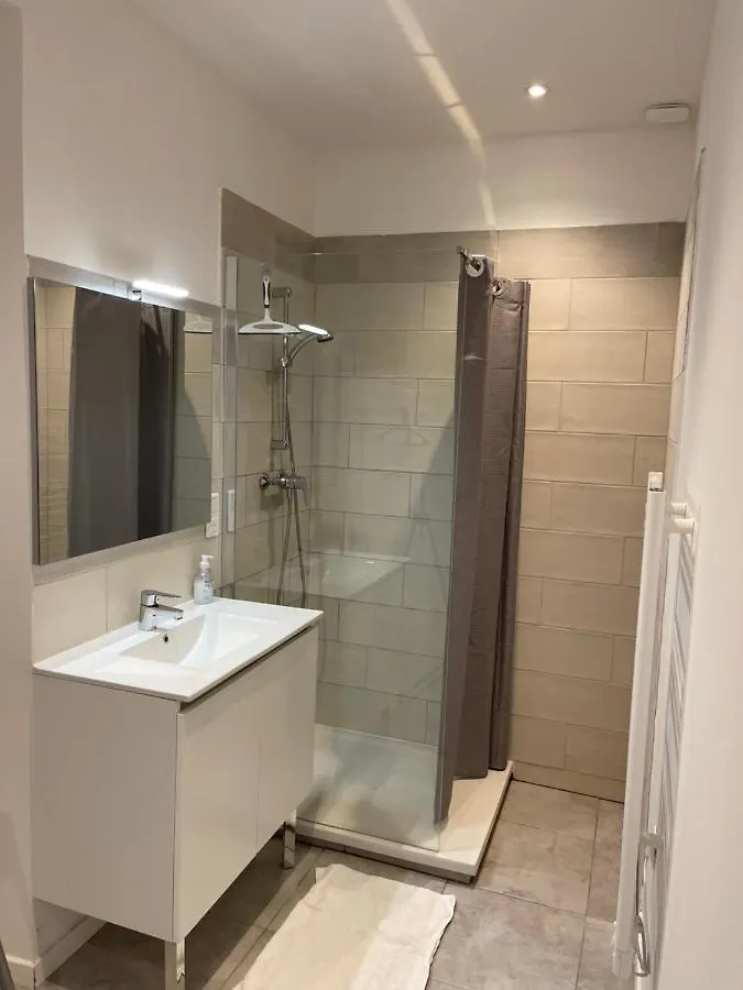 Apartment Ferienwohnung La Roue Des Teinturiers Avignon Frankreich